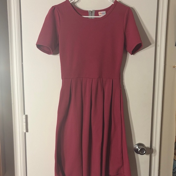 LuLaRoe Dresses & Skirts - LuLaRoe Classic Red Midi Dress